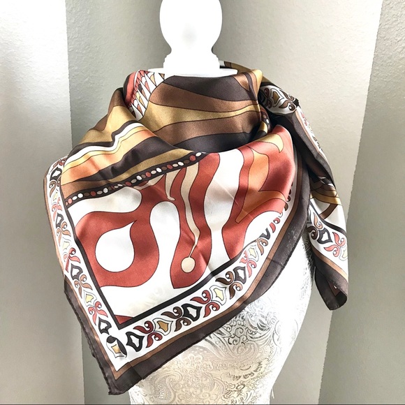 ADRIENNE Landau Studio Vintage Scarf - Picture 2 of 7